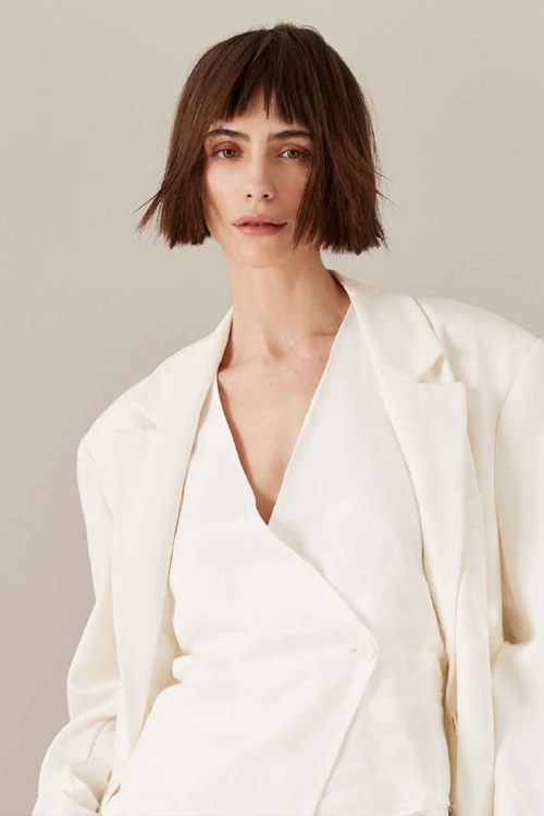 02 Origins Collection - Short Brunette