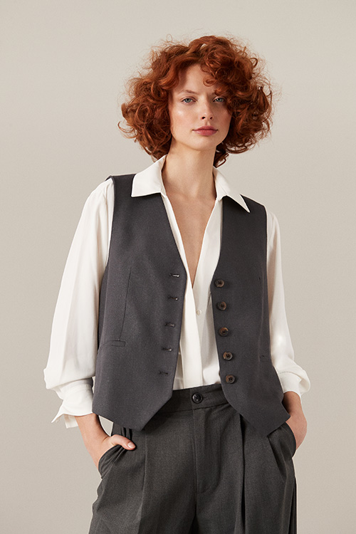 02 Origins Collection - Red Hair Model